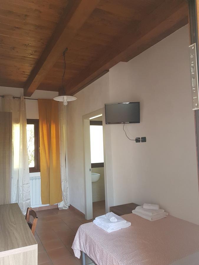 Agriturismo L'Ulivo Падула Екстер'єр фото