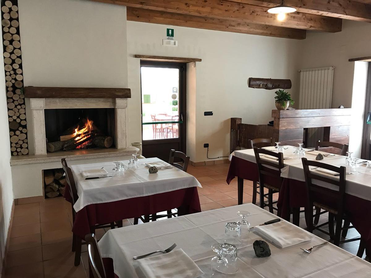 Agriturismo L'Ulivo Падула Екстер'єр фото